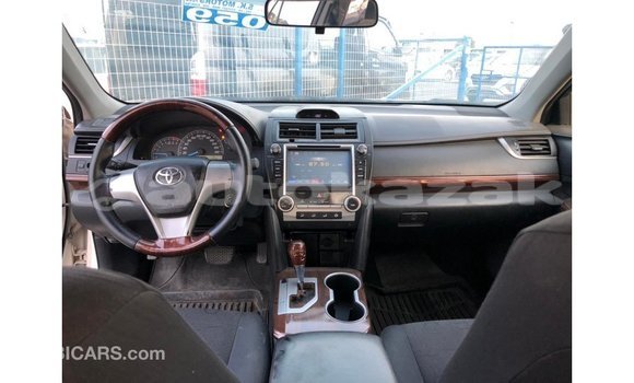 Buy Import Toyota Camry White Car in Import - Dubai in Akmecet Buy Import Toyota Camry White Car in Import - Dubai in Akmecet