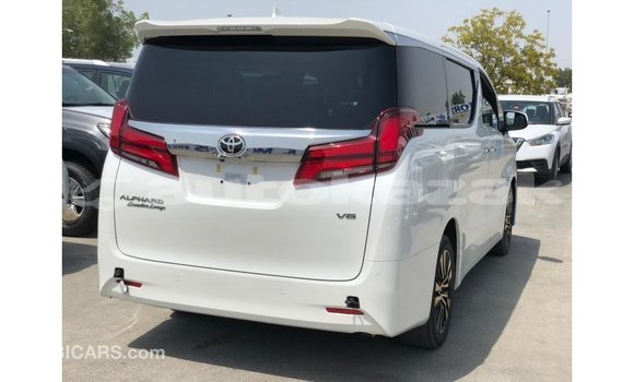 Buy Import Toyota Alphard White Car in Import - Dubai in Akmecet Buy Import Toyota Alphard White Car in Import - Dubai in Akmecet
