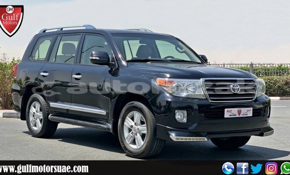 Buy Import Toyota Land Cruiser Black Car in Import - Dubai in Akmecet
