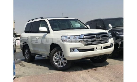 Buy Import Toyota Land Cruiser White Car in Import - Dubai in Akmecet Buy Import Toyota Land Cruiser White Car in Import - Dubai in Akmecet