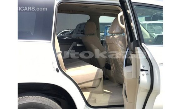 Buy Import Toyota Land Cruiser White Car in Import - Dubai in Akmecet Buy Import Toyota Land Cruiser White Car in Import - Dubai in Akmecet