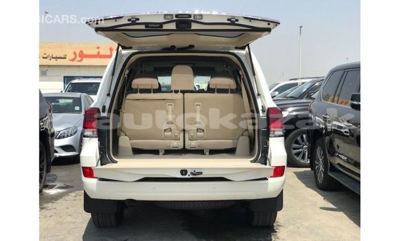 Buy Import Toyota Land Cruiser White Car in Import - Dubai in Akmecet Buy Import Toyota Land Cruiser White Car in Import - Dubai in Akmecet
