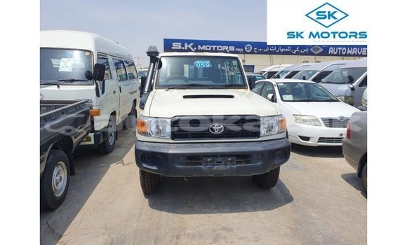 Buy Import Toyota Land Cruiser White Car in Import - Dubai in Akmecet Buy Import Toyota Land Cruiser White Car in Import - Dubai in Akmecet