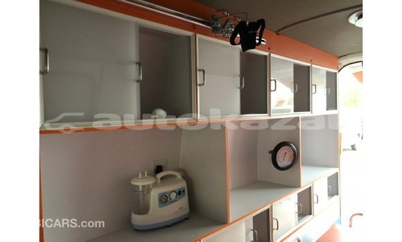 Buy Import Toyota Hiace White Car in Import - Dubai in Akmecet Buy Import Toyota Hiace White Car in Import - Dubai in Akmecet