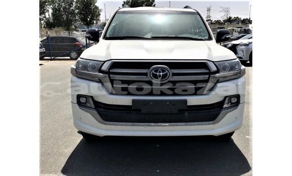 Buy Import Toyota Land Cruiser White Car in Import - Dubai in Akmecet Buy Import Toyota Land Cruiser White Car in Import - Dubai in Akmecet