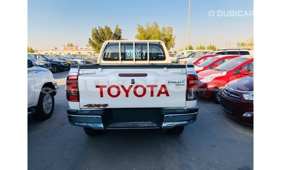 Buy Import Toyota Hilux White Car in Import - Dubai in Akmecet Buy Import Toyota Hilux White Car in Import - Dubai in Akmecet