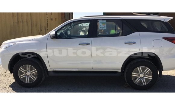 Buy Import Toyota Fortuner White Car in Import - Dubai in Akmecet Buy Import Toyota Fortuner White Car in Import - Dubai in Akmecet