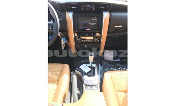 Buy Import Toyota Fortuner White Car in Import - Dubai in Akmecet Buy Import Toyota Fortuner White Car in Import - Dubai in Akmecet