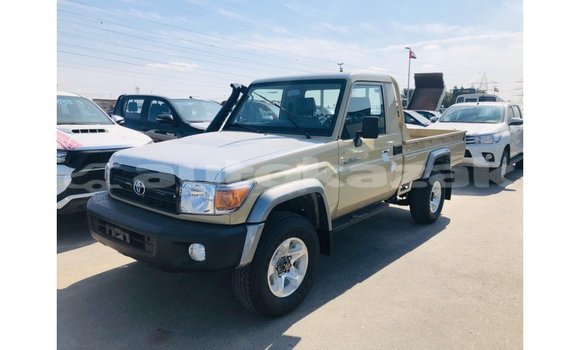 Buy Import Toyota Land Cruiser Beige Car in Import - Dubai in Akmecet Buy Import Toyota Land Cruiser Beige Car in Import - Dubai in Akmecet