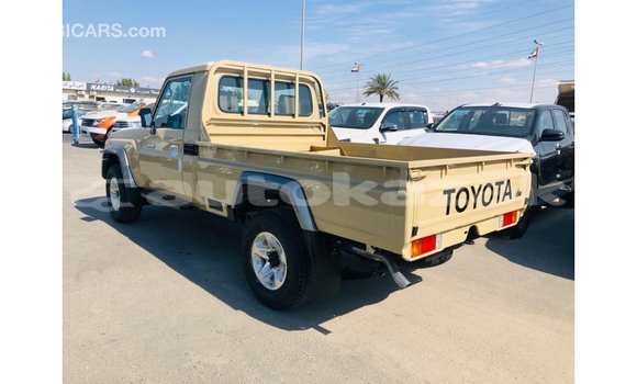 Buy Import Toyota Land Cruiser Beige Car in Import - Dubai in Akmecet Buy Import Toyota Land Cruiser Beige Car in Import - Dubai in Akmecet