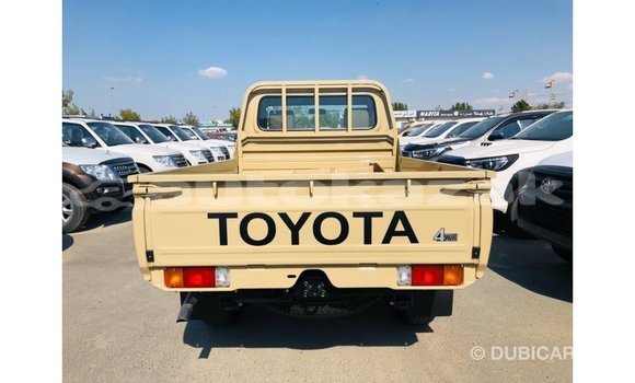 Buy Import Toyota Land Cruiser Beige Car in Import - Dubai in Akmecet Buy Import Toyota Land Cruiser Beige Car in Import - Dubai in Akmecet