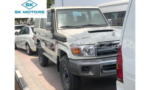 Buy Import Toyota Land Cruiser Other Car in Import - Dubai in Akmecet