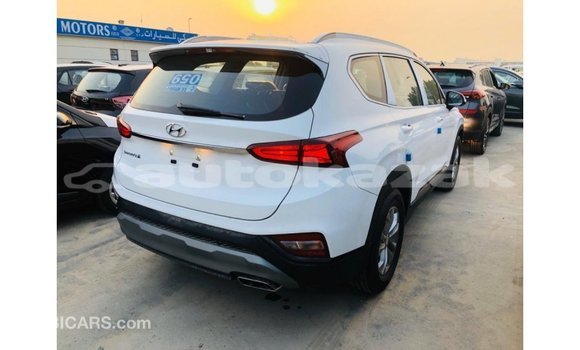 Buy Import Hyundai Santa Fe White Car in Import - Dubai in Akmecet Buy Import Hyundai Santa Fe White Car in Import - Dubai in Akmecet