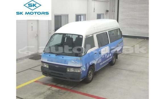 Buy Import Nissan Caravan White Car in Import - Dubai in Akmecet
