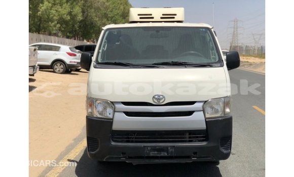 Buy Import Toyota Hiace White Car in Import - Dubai in Akmecet Buy Import Toyota Hiace White Car in Import - Dubai in Akmecet