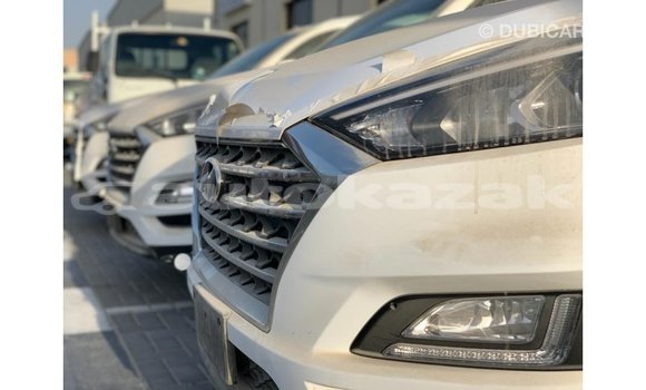 Buy Import Hyundai Tucson White Car in Import - Dubai in Akmecet Buy Import Hyundai Tucson White Car in Import - Dubai in Akmecet