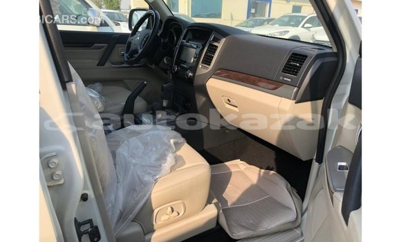 Buy Import Mitsubishi Pajero Black Car in Import - Dubai in Akmecet Buy Import Mitsubishi Pajero Black Car in Import - Dubai in Akmecet