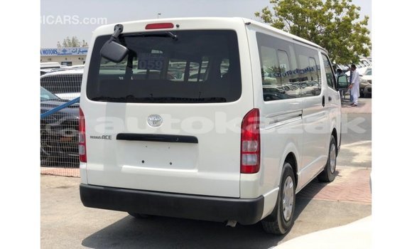 Buy Import Toyota Hiace White Car in Import - Dubai in Akmecet Buy Import Toyota Hiace White Car in Import - Dubai in Akmecet