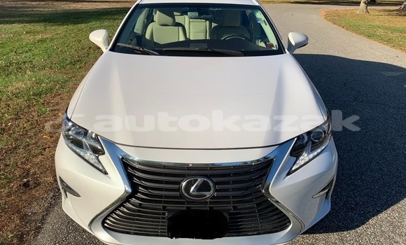 Buy Used Lexus ES White Car in Akadir in Karagandi Buy Used Lexus ES White Car in Akadir in Karagandi