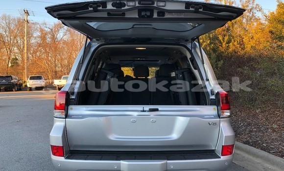 Buy Used Toyota Land Cruiser Silver Car in Aktau in Karagandi Buy Used Toyota Land Cruiser Silver Car in Aktau in Karagandi