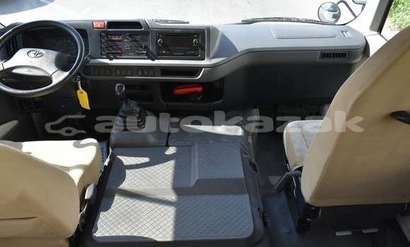 Buy Used Toyota Coaster White Car in Import - Dubai in Akmecet Buy Used Toyota Coaster White Car in Import - Dubai in Akmecet