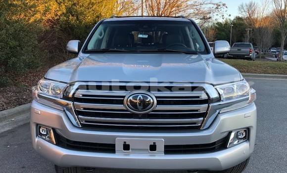 Buy Used Toyota Land Cruiser Silver Car in Aktau in Karagandi Buy Used Toyota Land Cruiser Silver Car in Aktau in Karagandi