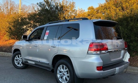 Buy Used Toyota Land Cruiser Silver Car in Aktau in Karagandi Buy Used Toyota Land Cruiser Silver Car in Aktau in Karagandi