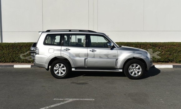 Buy Used Mitsubishi Pajero Silver Car in Import - Dubai in Akmecet Buy Used Mitsubishi Pajero Silver Car in Import - Dubai in Akmecet
