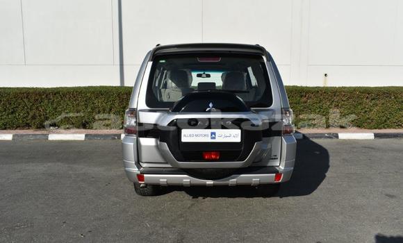 Buy Used Mitsubishi Pajero Silver Car in Import - Dubai in Akmecet Buy Used Mitsubishi Pajero Silver Car in Import - Dubai in Akmecet