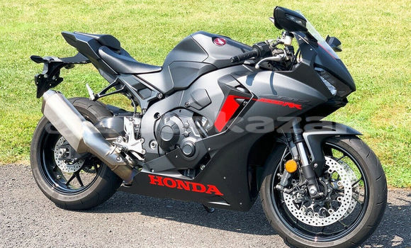 Buy Used Honda CBR Black Bike in Almaty in Almati Buy Used Honda CBR Black Bike in Almaty in Almati