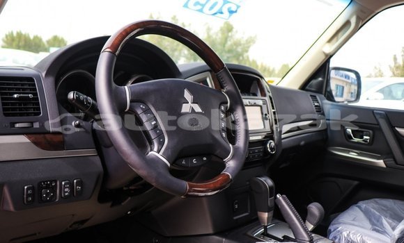 Buy New Mitsubishi Pajero Black Car in Import - Dubai in Akmecet Buy New Mitsubishi Pajero Black Car in Import - Dubai in Akmecet