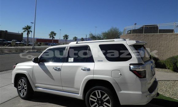 Buy Used Toyota 4Runner White Car in Akadir in Karagandi Buy Used Toyota 4Runner White Car in Akadir in Karagandi