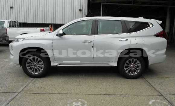Buy New Mitsubishi Montero Sport White Car in Import - Dubai in Akmecet Buy New Mitsubishi Montero Sport White Car in Import - Dubai in Akmecet