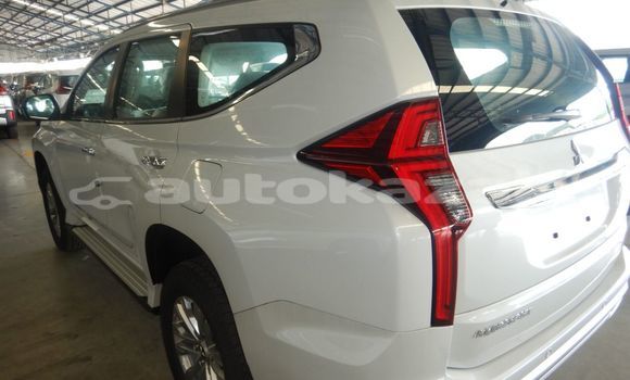 Buy New Mitsubishi Montero Sport White Car in Import - Dubai in Akmecet Buy New Mitsubishi Montero Sport White Car in Import - Dubai in Akmecet