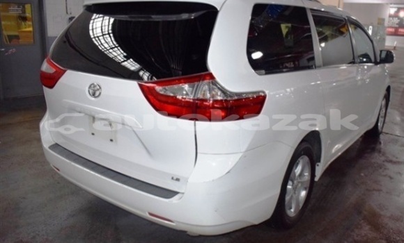 Buy Used Toyota Sienna White Car in Akadir in Karagandi Buy Used Toyota Sienna White Car in Akadir in Karagandi