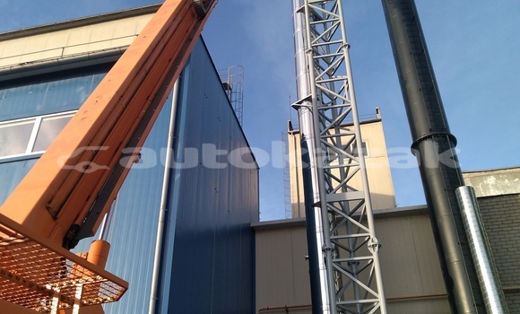 Buy Used Mercedes‒Benz 814 Red Truck in Aktas in Karagandi Buy Used Mercedes‒Benz 814 Red Truck in Aktas in Karagandi