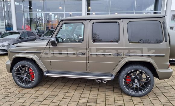 Buy New Mercedes-Benz G-klasse AMG Green Car in Import - Dubai in Akmecet