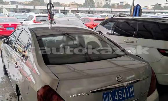 Buy Used Nissan Teana Silver Car in Abay in Karagandi