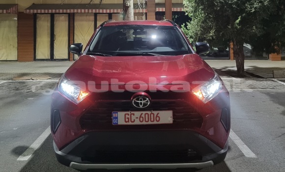 Buy Used Toyota RAV4 Red Car in Almaty in Almati