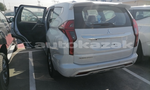 Buy New Mitsubishi Montero Sport Black Car in Almaty in Almati