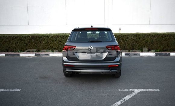 Buy Used Volkswagen Tiguan Silver Car in Import - Dubai in Akmecet Buy Used Volkswagen Tiguan Silver Car in Import - Dubai in Akmecet