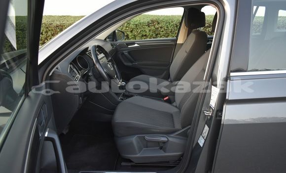 Buy Used Volkswagen Tiguan Silver Car in Import - Dubai in Akmecet Buy Used Volkswagen Tiguan Silver Car in Import - Dubai in Akmecet
