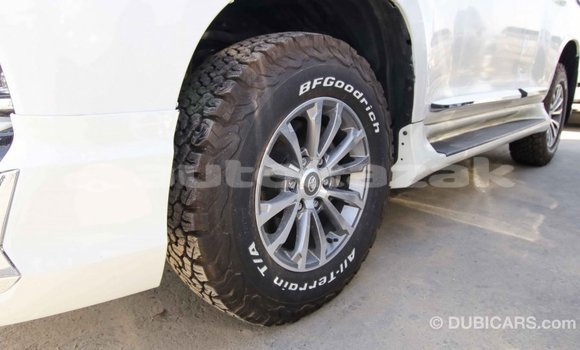 Buy Import Toyota Prado White Car in Import - Dubai in Akmecet Buy Import Toyota Prado White Car in Import - Dubai in Akmecet