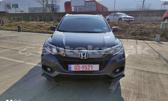 Buy Import Honda HR–V Silver Car in Almati in Almati Buy Import Honda HR–V Silver Car in Almati in Almati