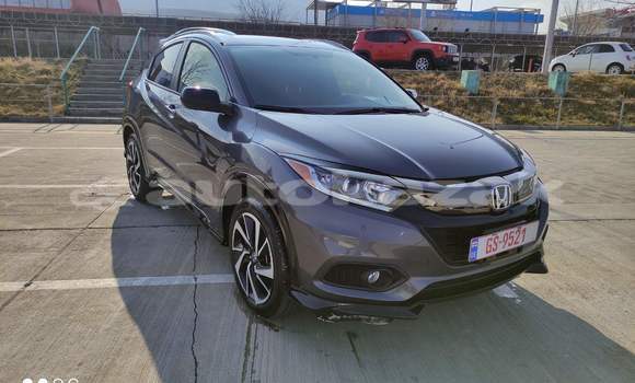 Buy Import Honda HR–V Silver Car in Almati in Almati Buy Import Honda HR–V Silver Car in Almati in Almati