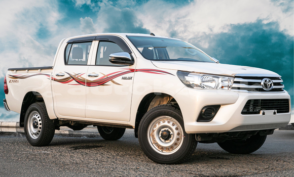 Buy New Toyota Hilux White Car in Import - Dubai in Akmecet