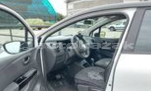 Buy Used Renault Captur White Car in Almaty in Almati Buy Used Renault Captur White Car in Almaty in Almati