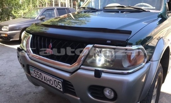 Buy Used Mitsubishi Pajero Green Car in Almaty in Almati Buy Used Mitsubishi Pajero Green Car in Almaty in Almati