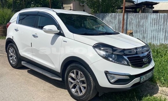 Buy Used Kia Sportage White Car in Almaty in Almati Buy Used Kia Sportage White Car in Almaty in Almati