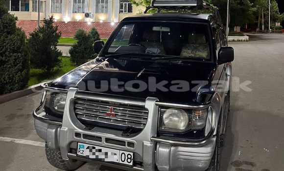 Buy Used Mitsubishi Pajero Blue Car in Almaty in Almati Buy Used Mitsubishi Pajero Blue Car in Almaty in Almati